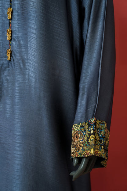 Sophisticated Elegance in Midnight Blue