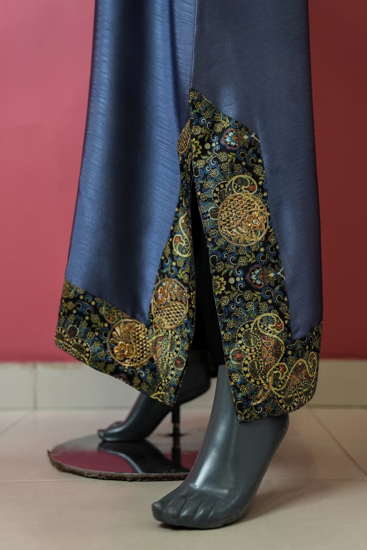 Sophisticated Elegance in Midnight Blue